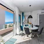 Luxury Amari - Free Parking Apartment