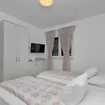 Luxury Amari - Free Parking Apartment Makarska