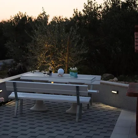 Amari Seaview