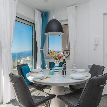 Luxury Amari - Free Parking マカルスカ