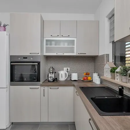 Luxury Amari - Free Parking * マカルスカ